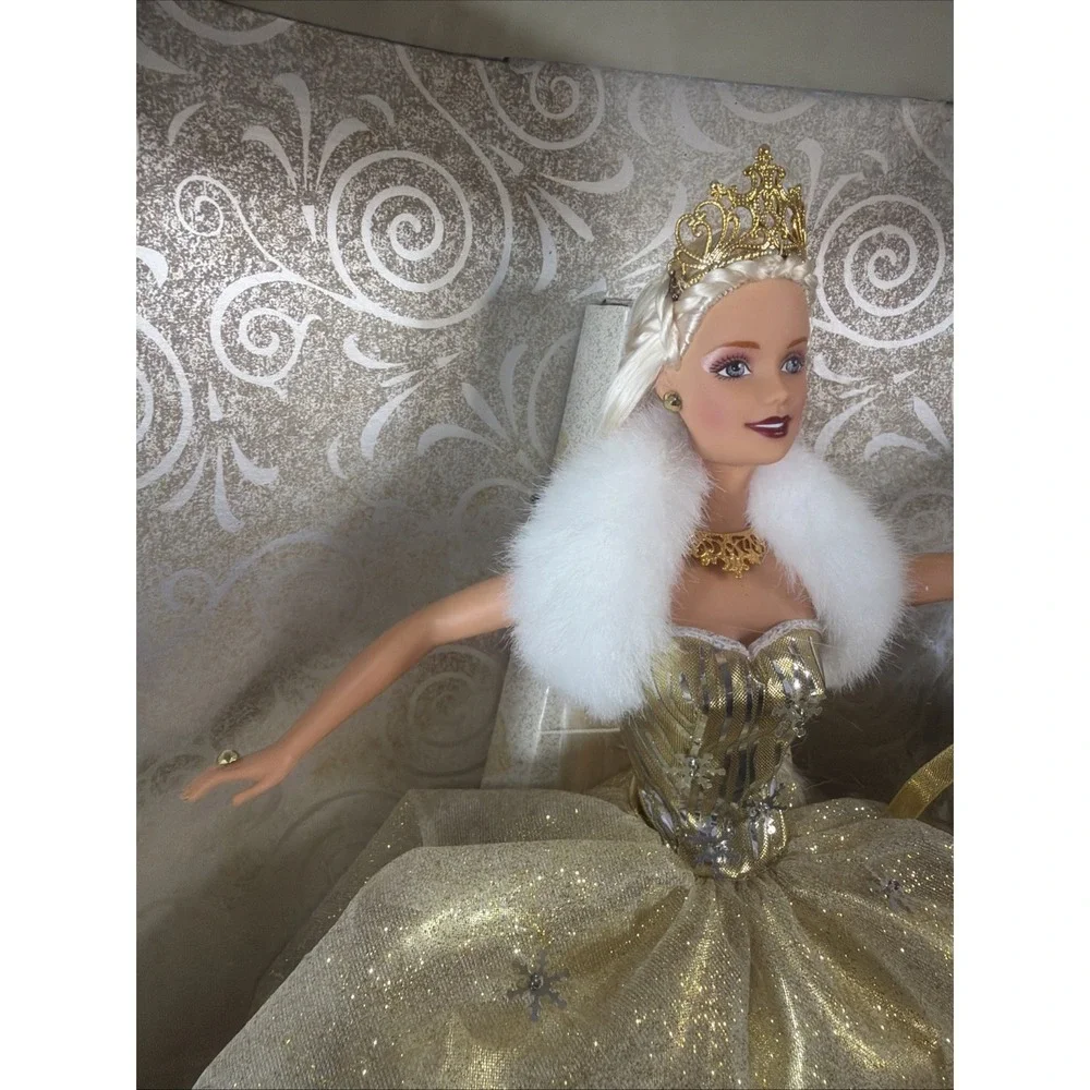 2000 Holiday Celebration Barbie Doll Special Edition Millennium Gold Gown Y2K